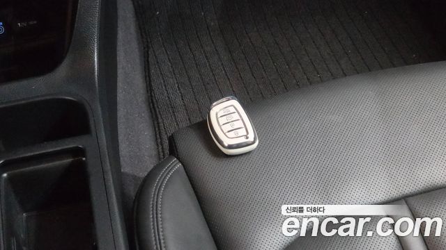 Hyundai Sonata 2017 — photo 22