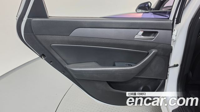 Hyundai Sonata 2017 — photo 15