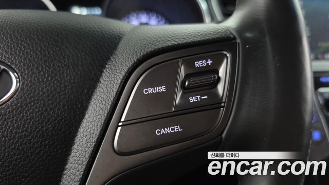 Hyundai Santafe 2017 — photo 21