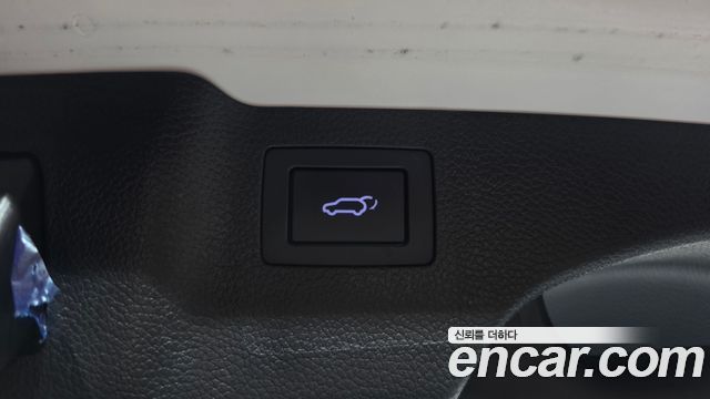 Hyundai Santafe 2017 — photo 22