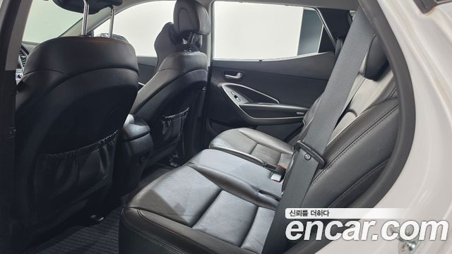 Hyundai Santafe 2017 — photo 24
