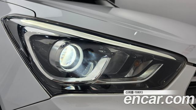 Hyundai Santafe 2017 — photo 8