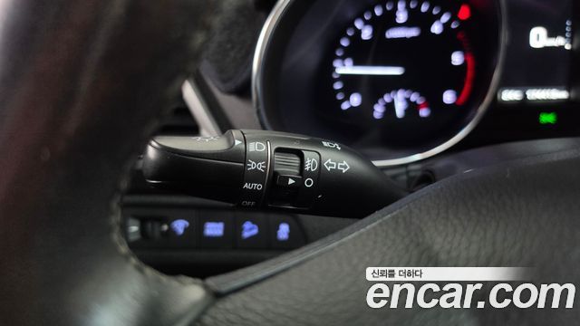 Hyundai Santafe 2017 — photo 28