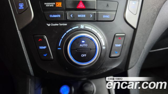 Hyundai Santafe 2017 — photo 30