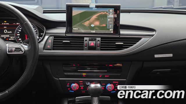 Audi A7 2015 — photo 18