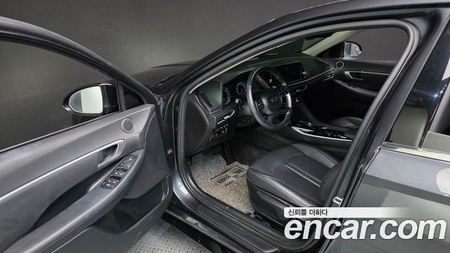 Hyundai Sonata 2022 — photo 10