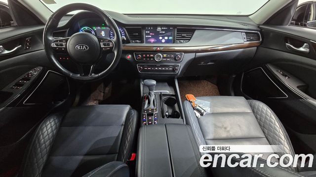 Kia K7 2018 — photo 10