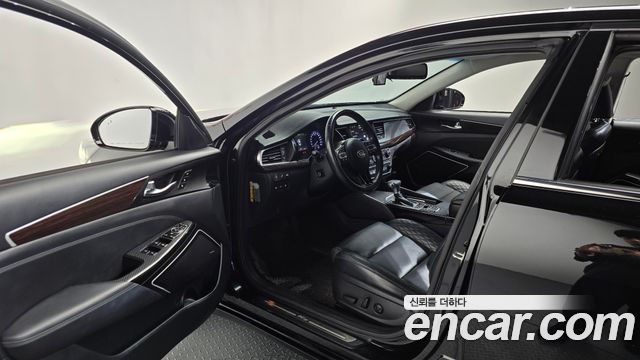 Kia K7 2018 — photo 13