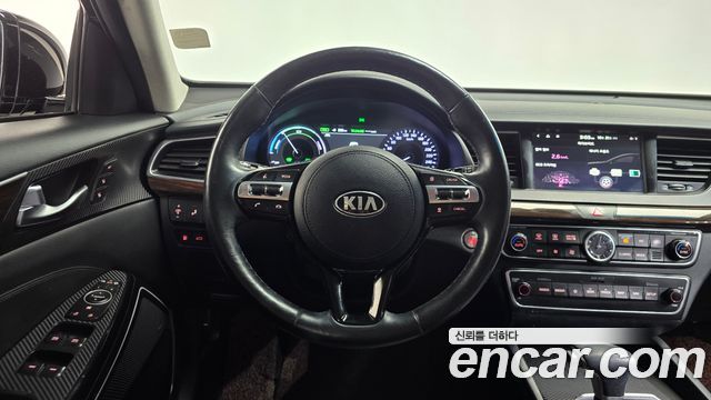 Kia K7 2018 — photo 19