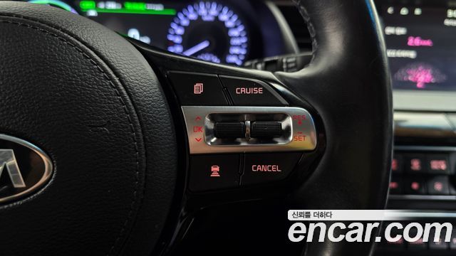 Kia K7 2018 — photo 21