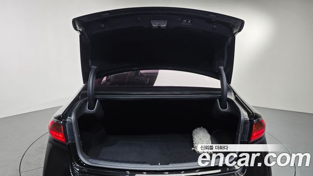 Kia K7 2018 — photo 22