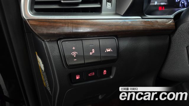 Kia K7 2018 — photo 26