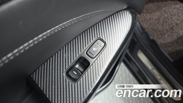 Kia K7 2018 — photo 33