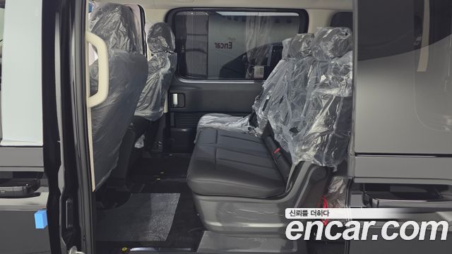 Hyundai Staria 2027 — photo 18