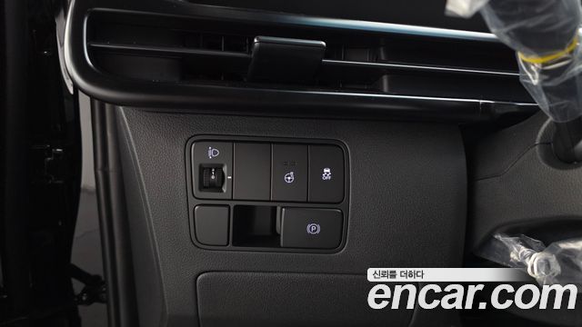 Hyundai Staria 2027 — photo 24