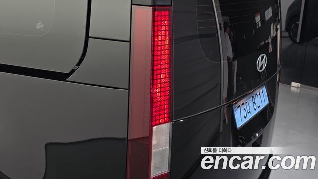 Hyundai Staria 2027 — photo 9