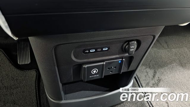 Hyundai Staria 2027 — photo 30