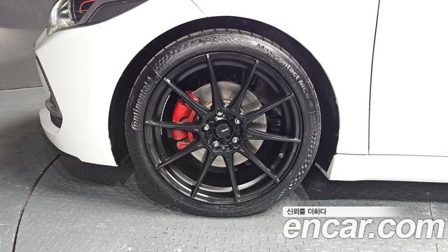 Hyundai AVANTE 2017 — photo 5