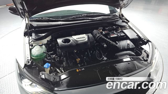 Hyundai AVANTE 2017 — photo 6