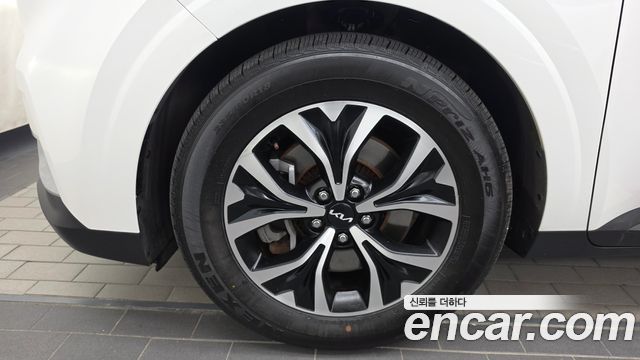 Kia Canival 2022 — photo 5