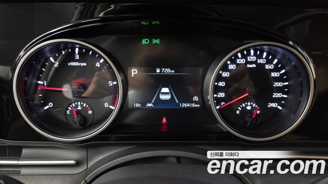 Kia Canival 2022 — photo 11