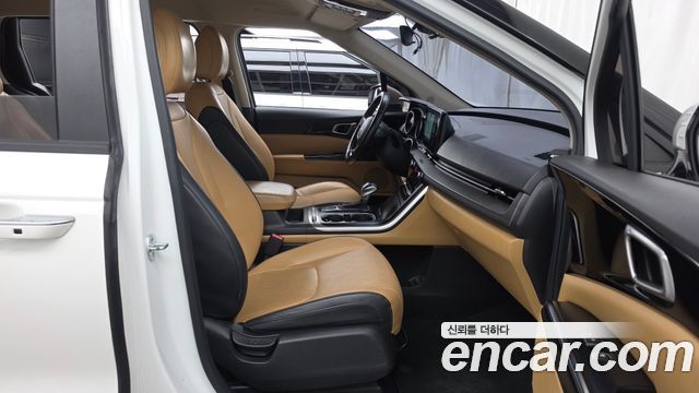 Kia Canival 2022 — photo 17