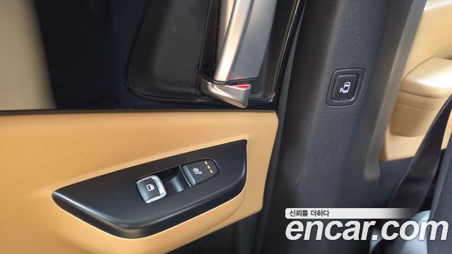 Kia Canival 2022 — photo 25