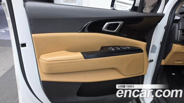 Kia Canival 2022 — photo 14