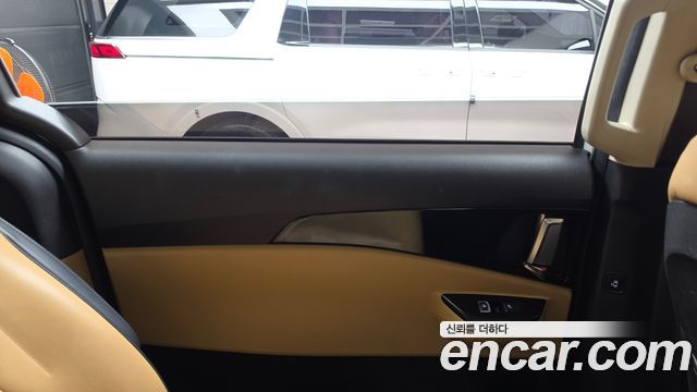 Kia Canival 2022 — photo 15