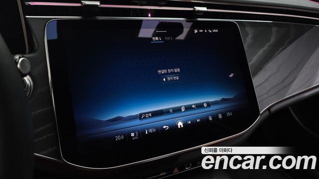 Mercedes-Benz E-Class 2025 — photo 22