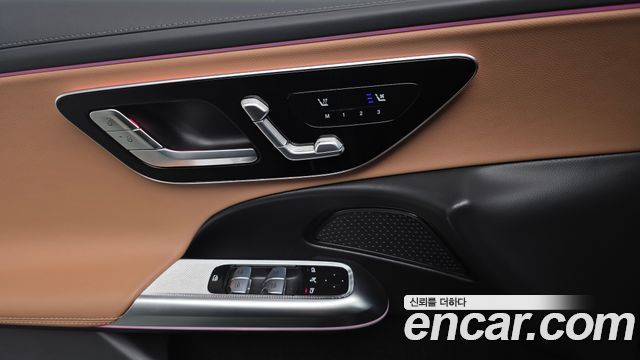 Mercedes-Benz E-Class 2025 — photo 27