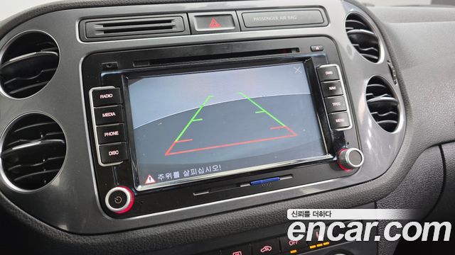Volkswagen Tiguan 2016 — photo 14