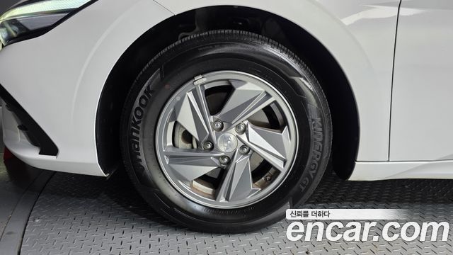 Hyundai AVANTE 2024 — photo 5