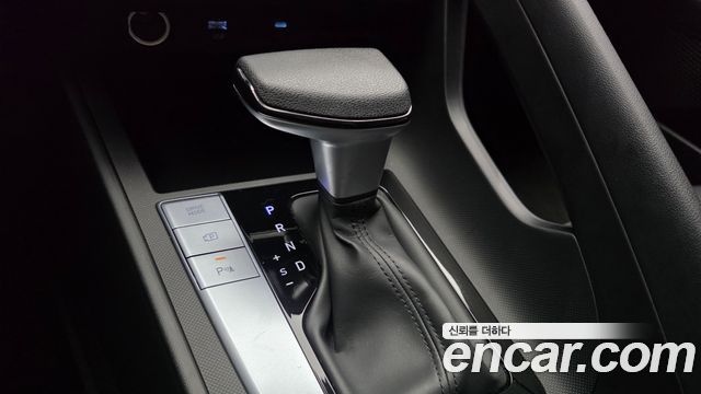Hyundai AVANTE 2024 — photo 9