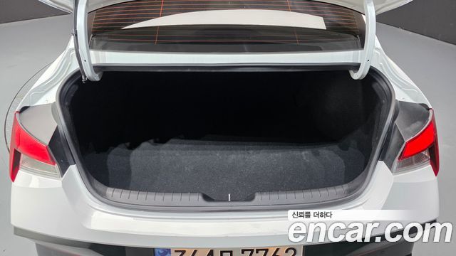Hyundai AVANTE 2024 — photo 19