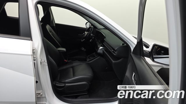 Hyundai Kona 2023 — photo 17