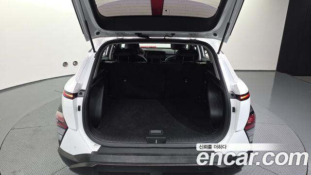Hyundai Kona 2023 — photo 26