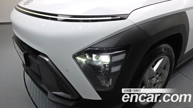 Hyundai Kona 2023 — photo 8