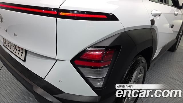 Hyundai Kona 2023 — photo 9