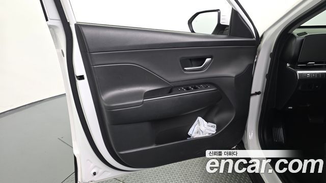 Hyundai Kona 2023 — photo 14