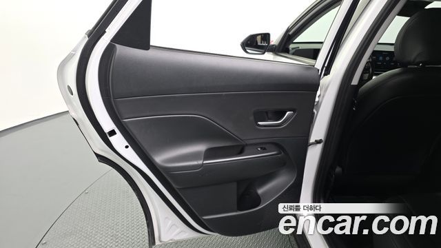 Hyundai Kona 2023 — photo 15