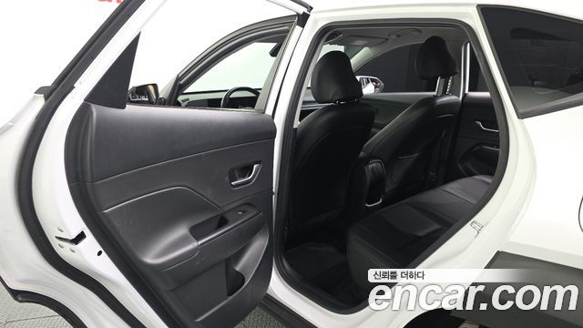 Hyundai Kona 2023 — photo 16