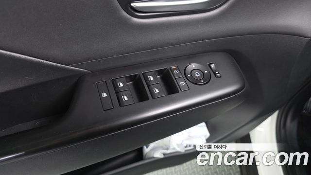Hyundai Kona 2023 — photo 30
