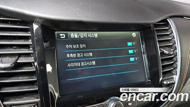 Chevrolet Korea Trax 2019 — photo 23