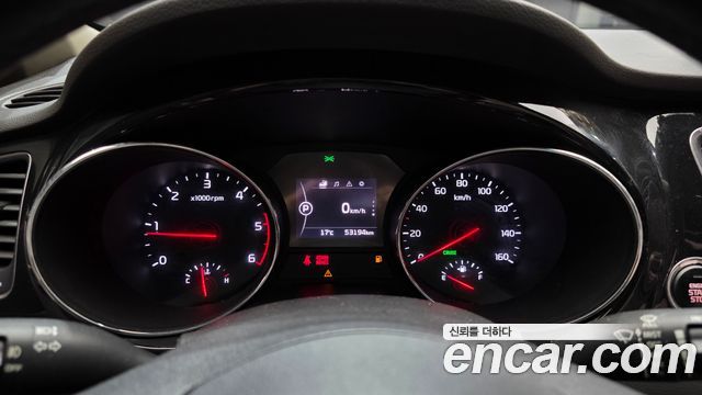 Kia Canival 2016 — photo 11
