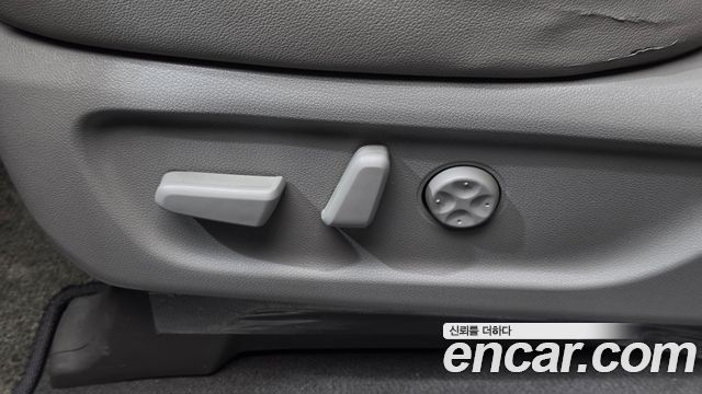Kia Canival 2016 — photo 31
