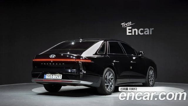 Hyundai Grandeur 2023 — photo 2