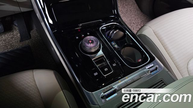 Kia Canival 2022 — photo 12