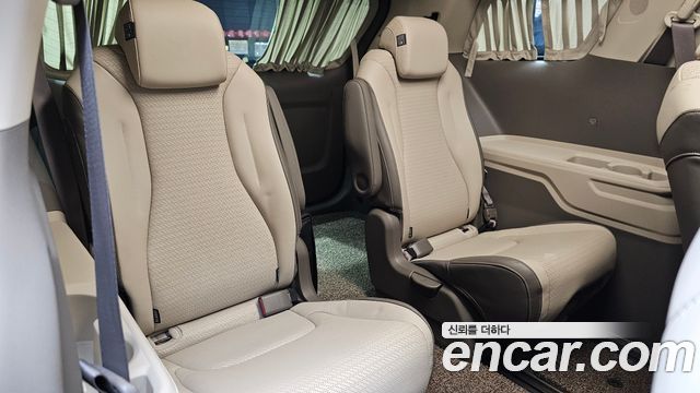 Kia Canival 2022 — photo 19