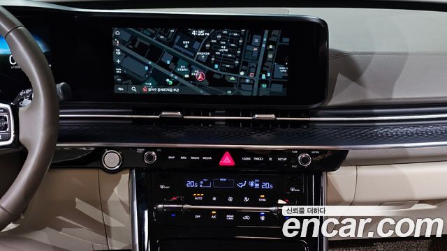 Kia Canival 2022 — photo 24